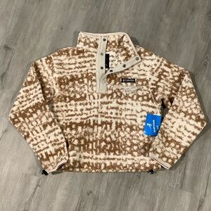 Columbia Tan and Cream Patterned cropped half snap Fleece Jacket
